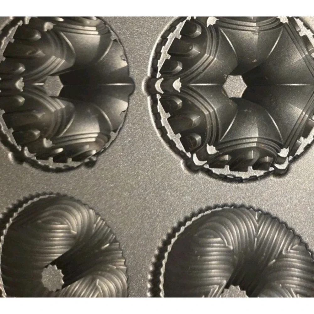 Nordic Ware Garland 6 Mini Bundt Cupcake Cakelet Pan Non-Stick Cast Aluminum USA